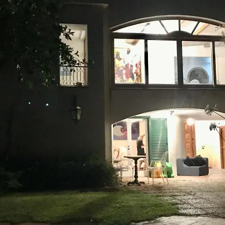 Konukevi Park House 3*