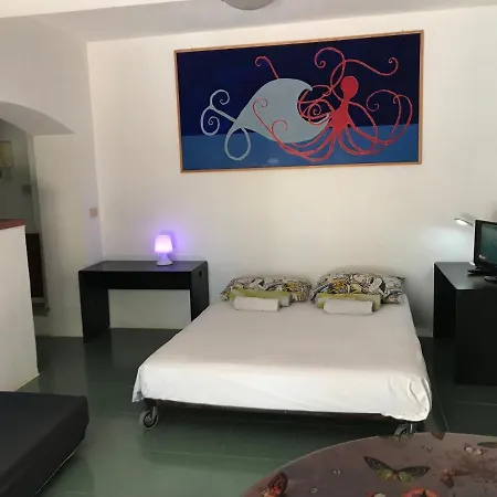 Park House 몬델로
