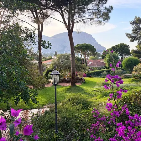 Πανσιόν Park House 4*